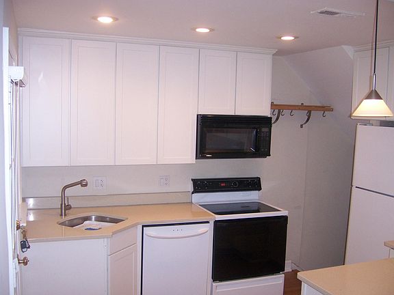 3rd image of 2936 S Dinwiddie St