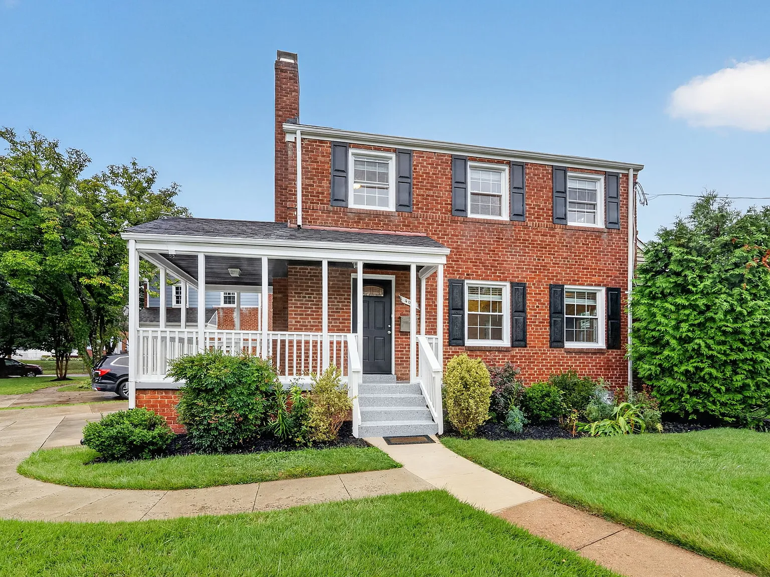 5 bed, 1974 sqft, $4,500 — Photo 4
