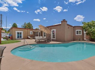 8213 Harwood Ave NE, Albuquerque, NM 87110