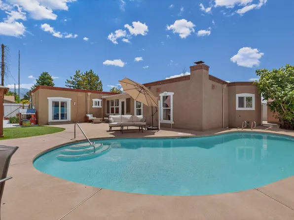 8213 Harwood Ave NE, Albuquerque, NM 87110