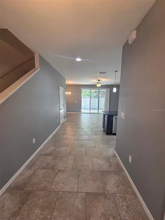 3 bed, 2.5 bath, 1568 sqft, $2,200 — Photo 4