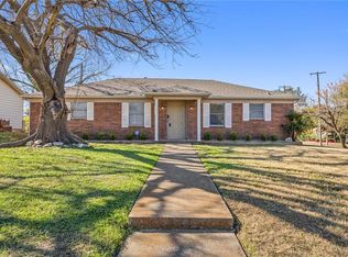 4112 N 20th St, Waco, TX 76708