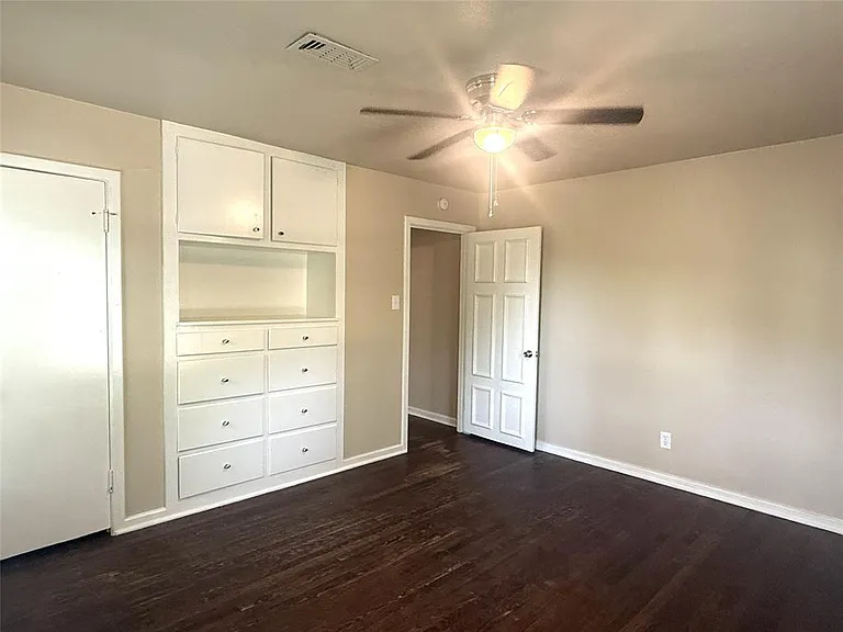 4718 Normandy Rd — Photo 15