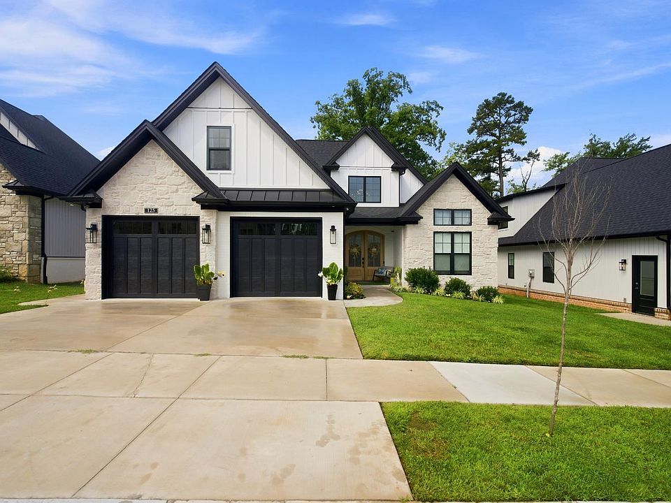 1st image of 125 Bentley Grove Way