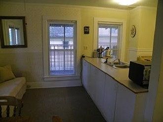 5th image of 33 Miller Ave #38
