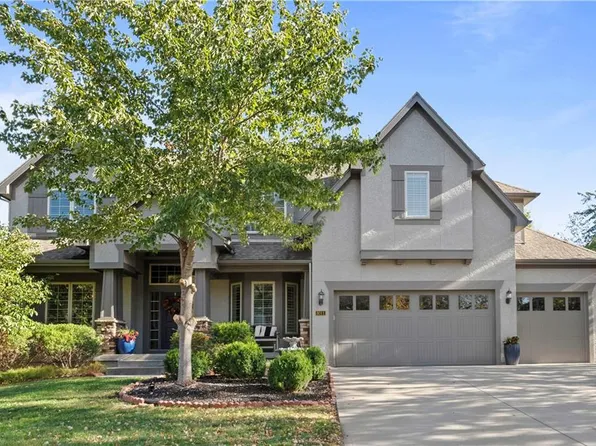 9311 W 155th Ct, Overland Park, KS 66221