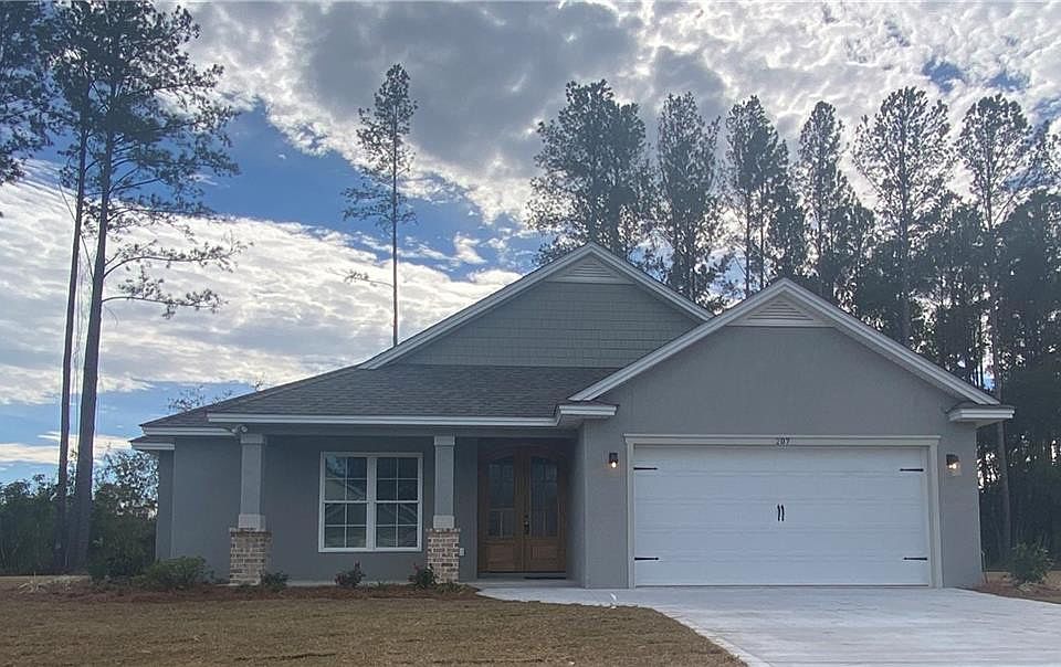 1st image of 207 Sweetwater Blvd