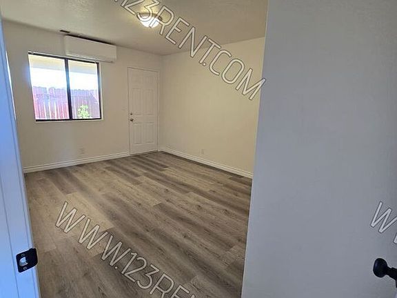 3rd image of 8724 Columbine Ave #B