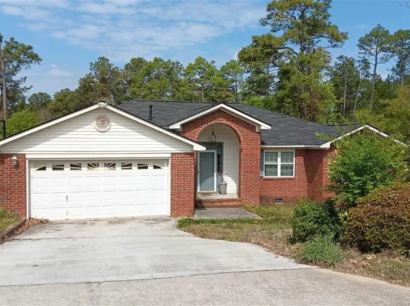 3776 Pinnacle Place Dr, Hephzibah, GA 30815