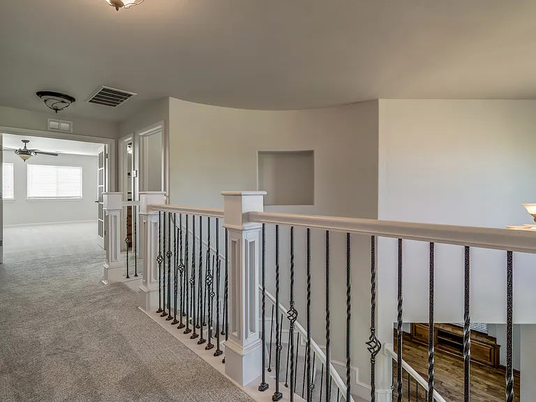22525 Lindy Ter — Photo 77