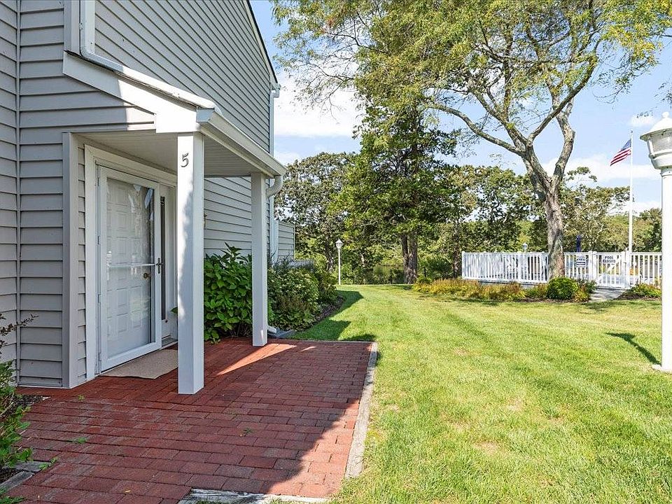 1st image of 34 Montauk Hwy #5
