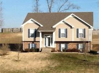 1248 Miller Woodson Rd, Pleasant View, TN 37146