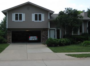 3207 Tammy St, Bellevue, NE 68123