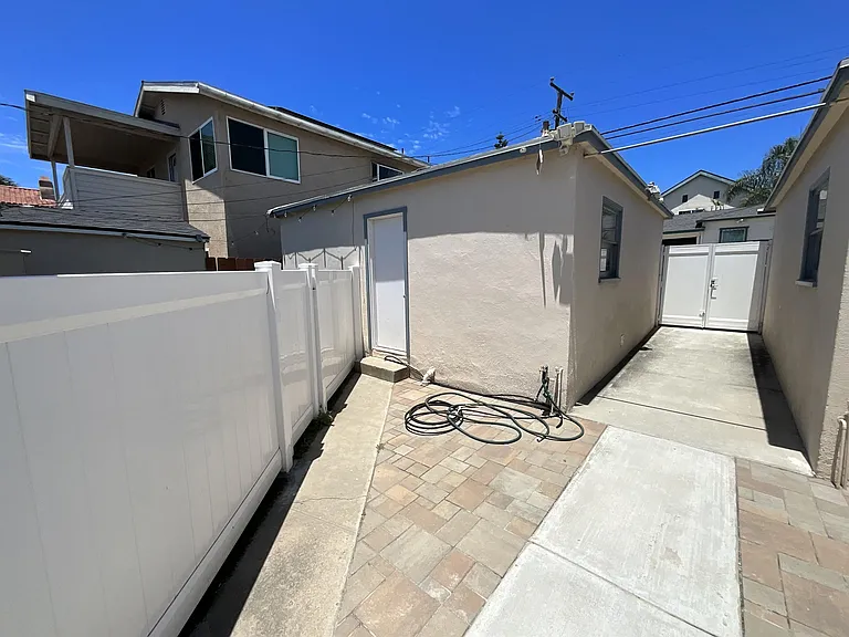1948 Reed Ave — Photo 13