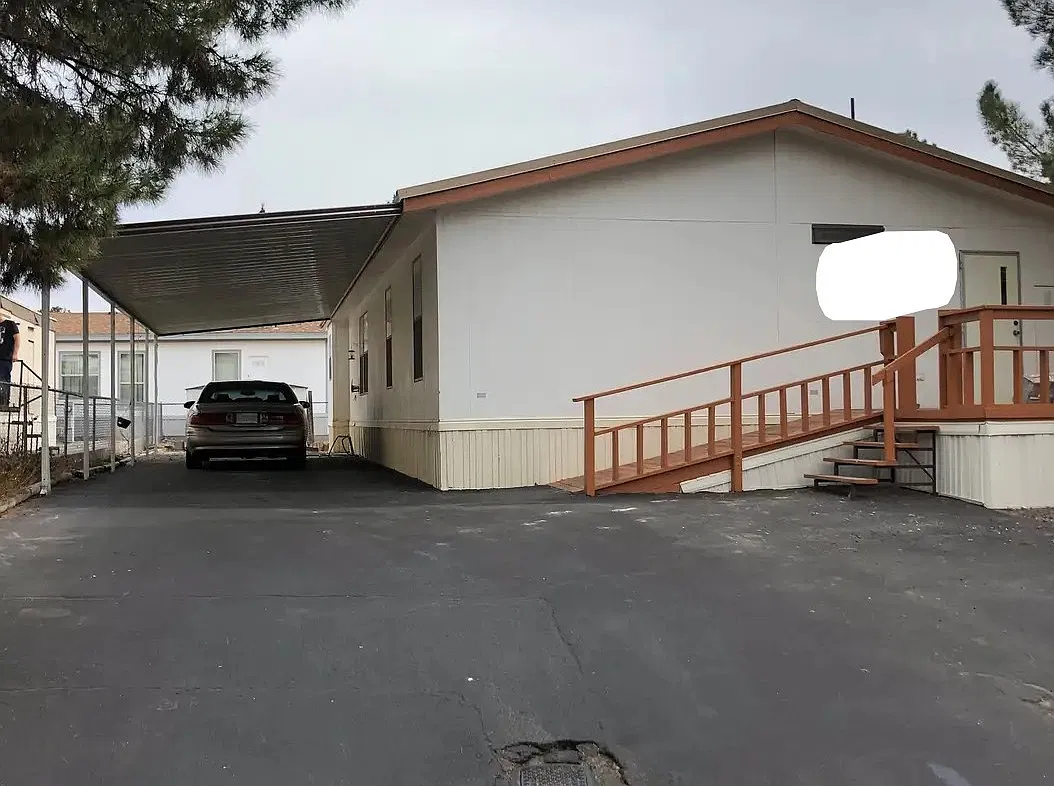 Spruce Ave, Las Cruces — Photo 2