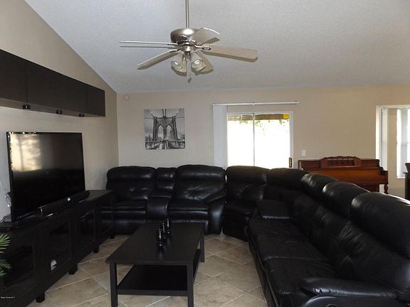 2nd image of 4620 Olympic Dr