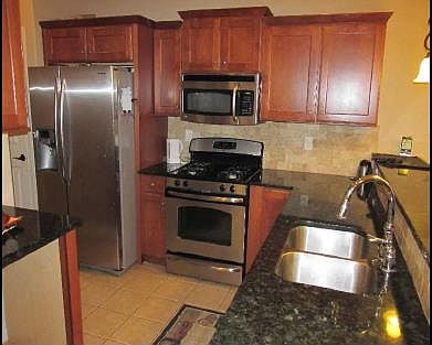 Kitchen-Appliances Included