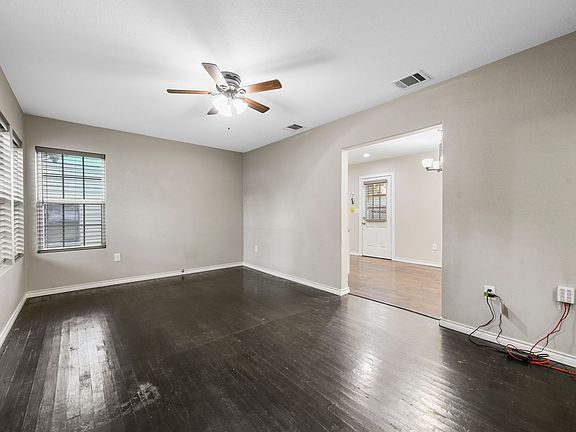 5th image of 2216 Field St