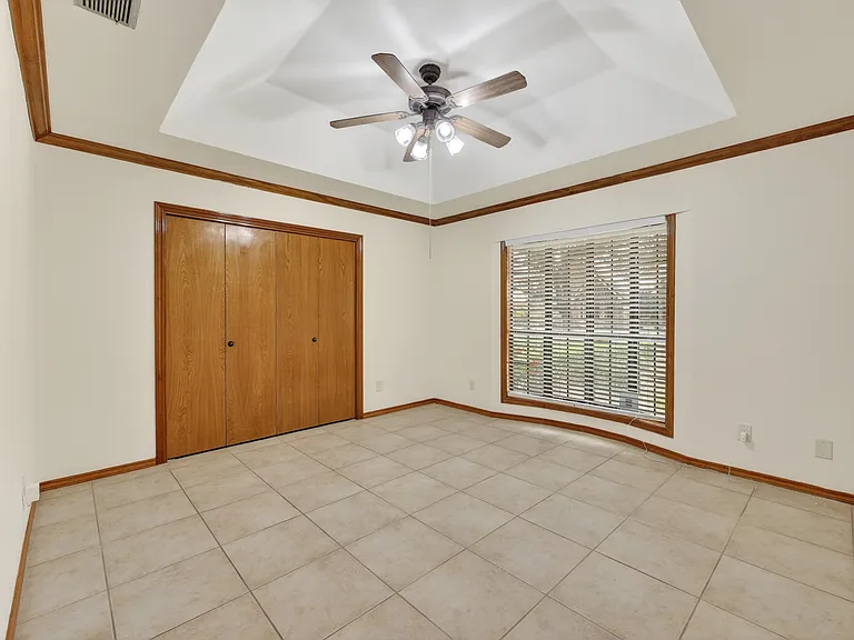 304 Bluebird Ave — Photo 13