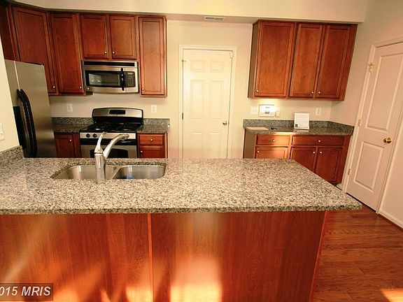 4th image of 7949 Crescent Park Dr #151