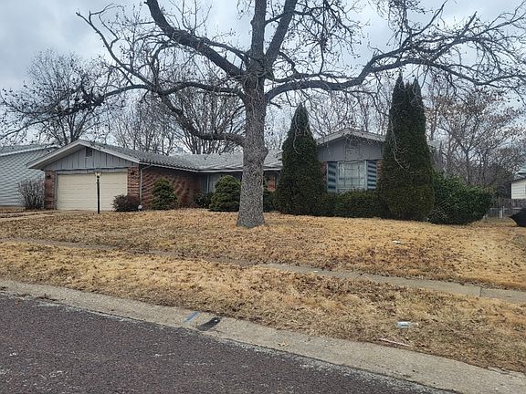 2nd image of 1857 Lakemont Ln
