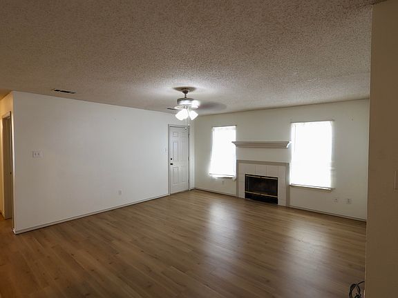 4th image of 811 Ironton Dr