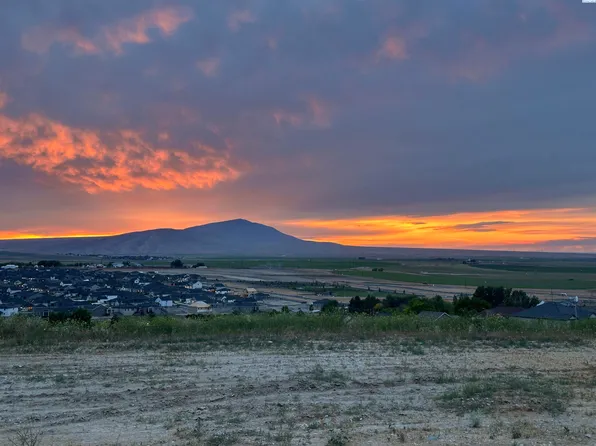 13 Nka Watermark, West Richland, WA 99353