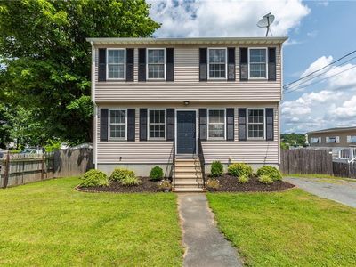5 Woodside Ave, West Warwick, RI, 02893