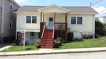 1st image of 122 Jefferson Ave