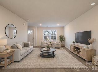 424-426 2nd St SW, Hickory, NC 28602