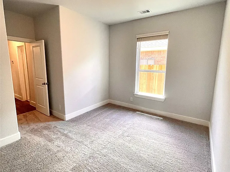 216 Catalina Cove Dr — Photo 24