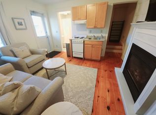8 Holbrook St, Freeport, ME 04032