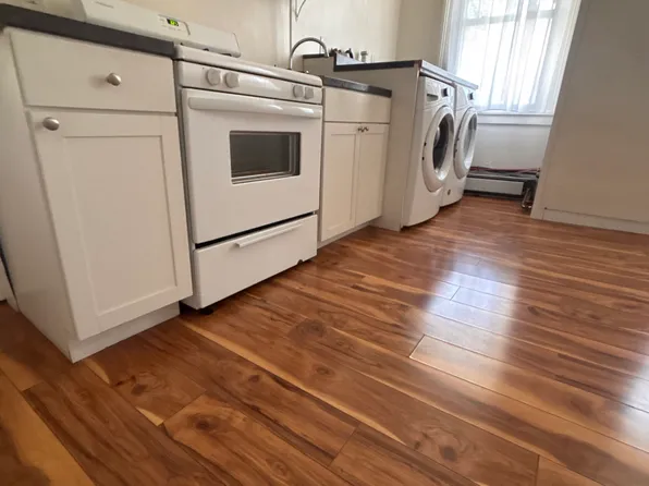 24-26 Park Pl #2, Hudson, NY 12534