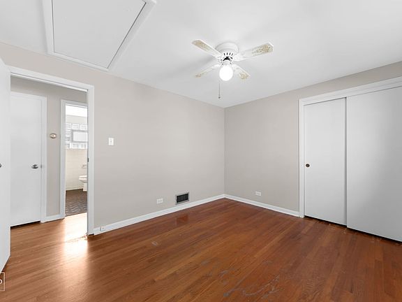 5th image of 6418 S Narragansett Ave