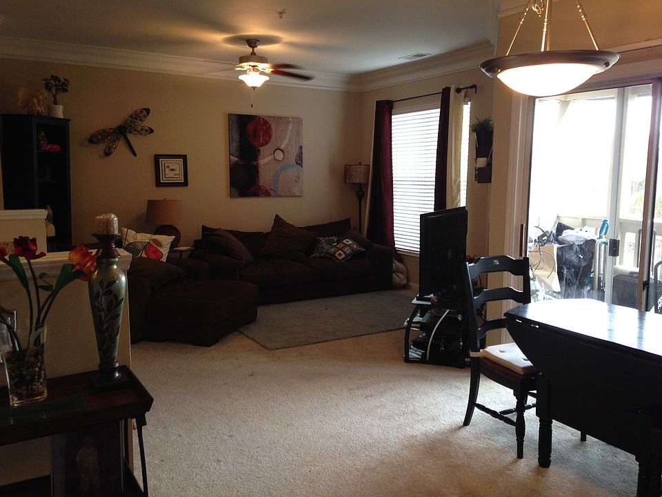 Large living area Very Bright