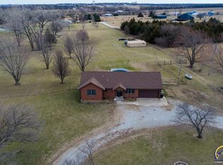 15456 S Paulen Rd, Overbrook, KS 66524