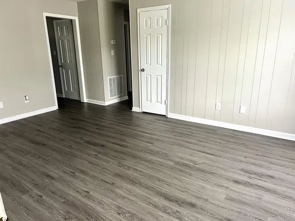 65-75 McIntyre, 75 McIntyre Rd, Pinehurst, NC 28374