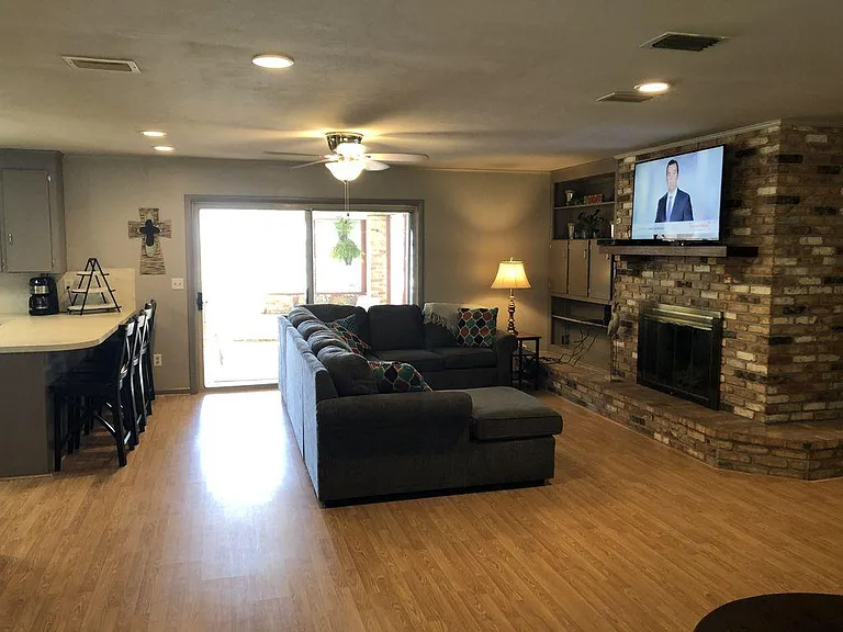 1131 Perdido Manor Dr — Photo 36