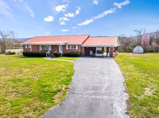 302 England St E, Cowan, TN 37318