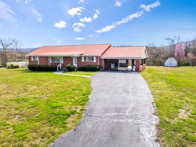 302 England St E, Cowan, TN, 37318