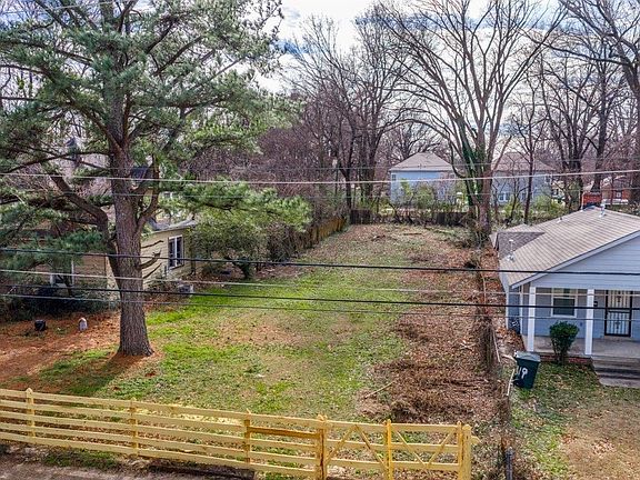 3rd image of 3321 Bowen Ave