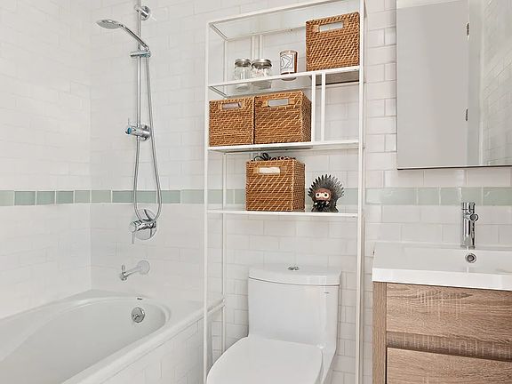 4th image of 289 Troutman St APT 2B