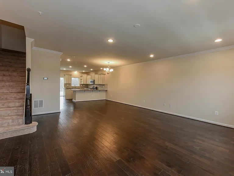 7443 Saint Margarets Blvd — Photo 9