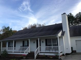420 Springside Dr, Holly Springs, NC 27540