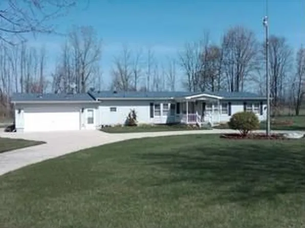 6940 Perry Rd, Yale, MI 48097