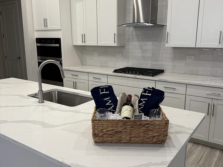 6 Blue Grotto Pl — Photo 14