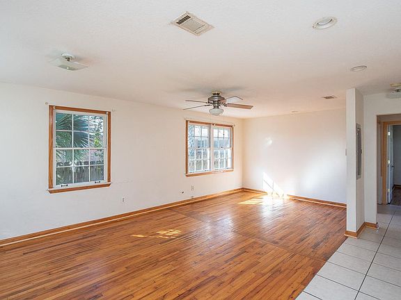 2nd image of 1526 Sonia St