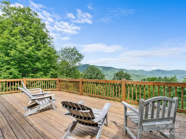 60 Lakeside Trl, Lake Toxaway, NC 28747