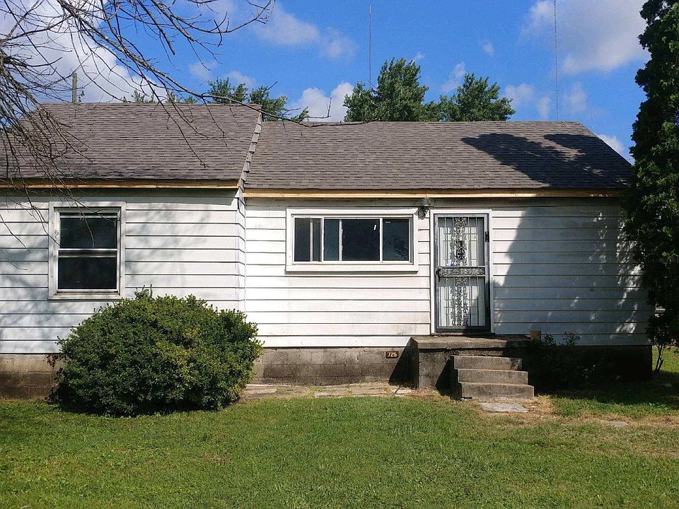 1st image of 720 Quincy Ave E