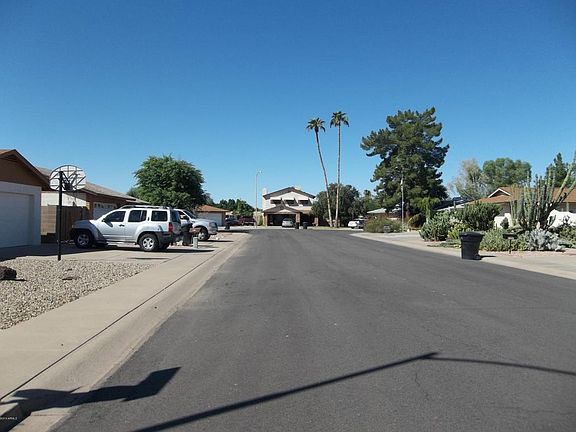 4th image of 2701 W Meseto Cir